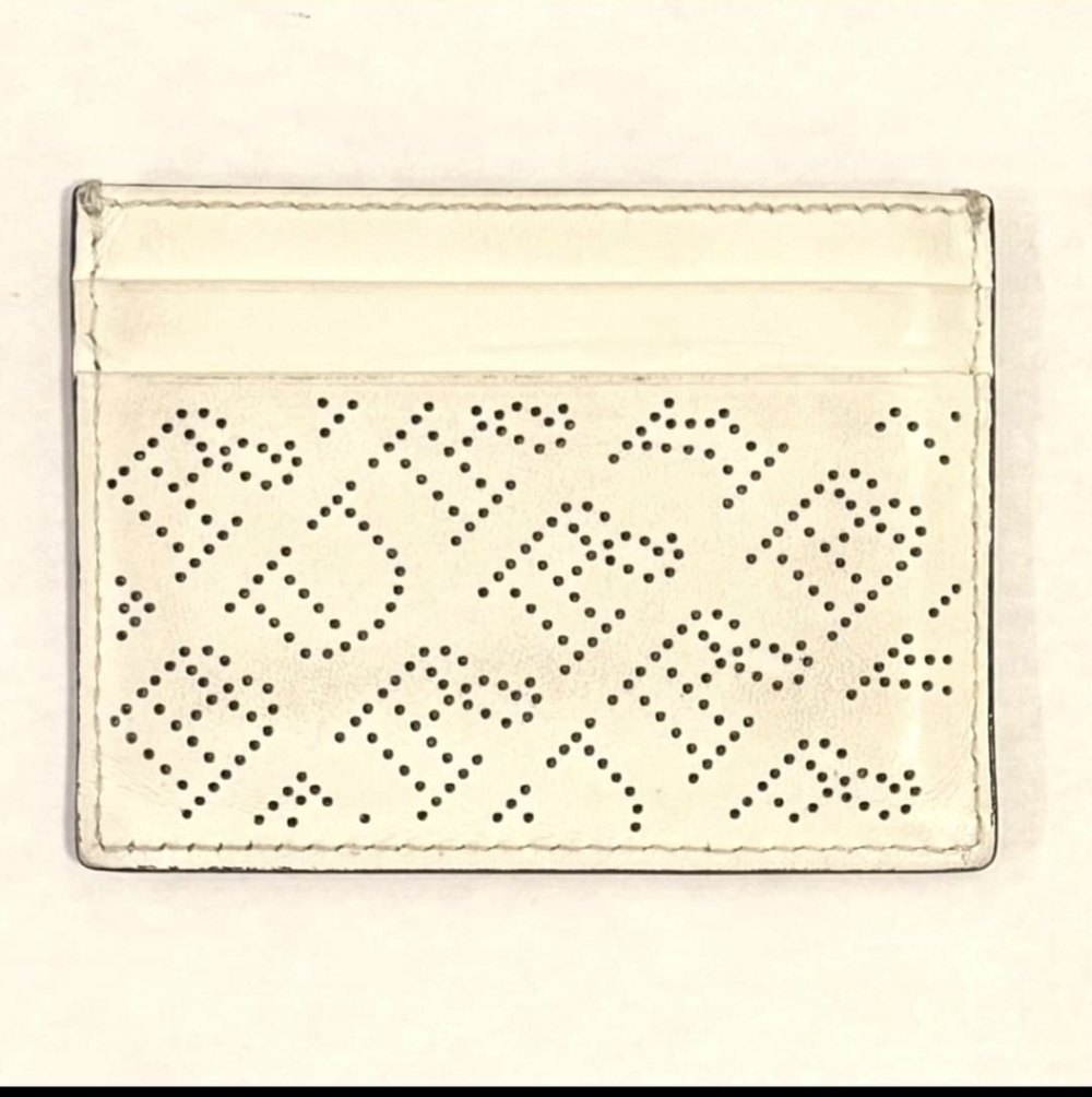 Beautiful Cream-White Leather Burberry card holder wallet